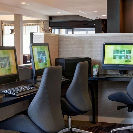 Courtyard By Marriott Louisville East Extérieur photo