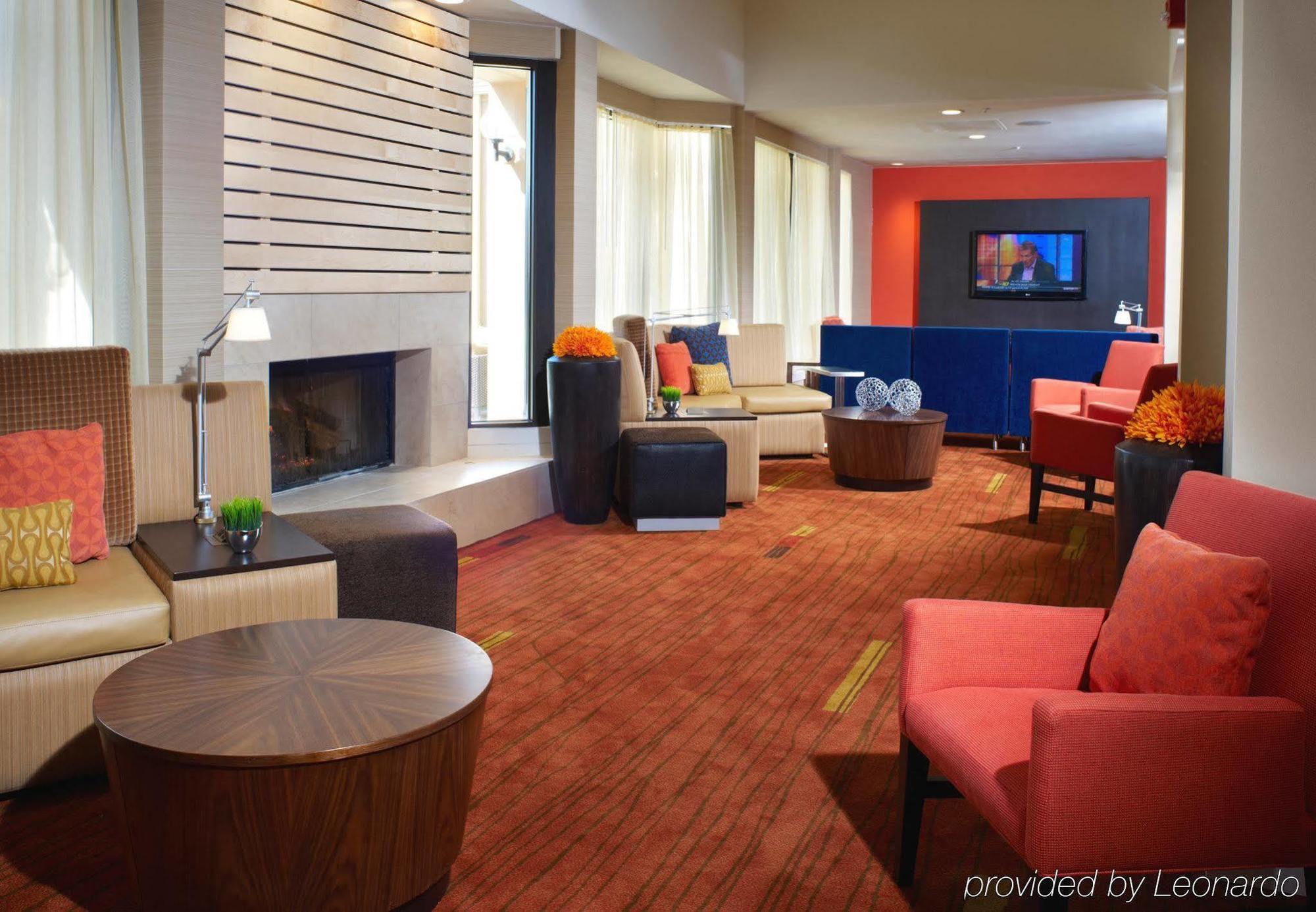 Courtyard By Marriott Louisville East Extérieur photo